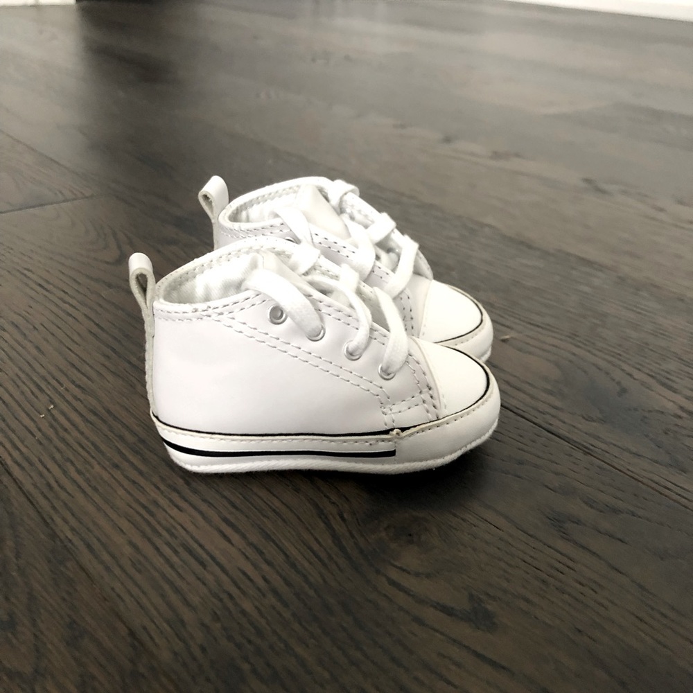 Infant converse crib shoes